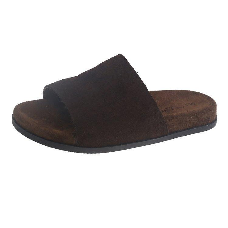 2025 summer new fashion Internet celebrity leather platform casual slippers women's low-heeled outer wear open-toed women's sandals