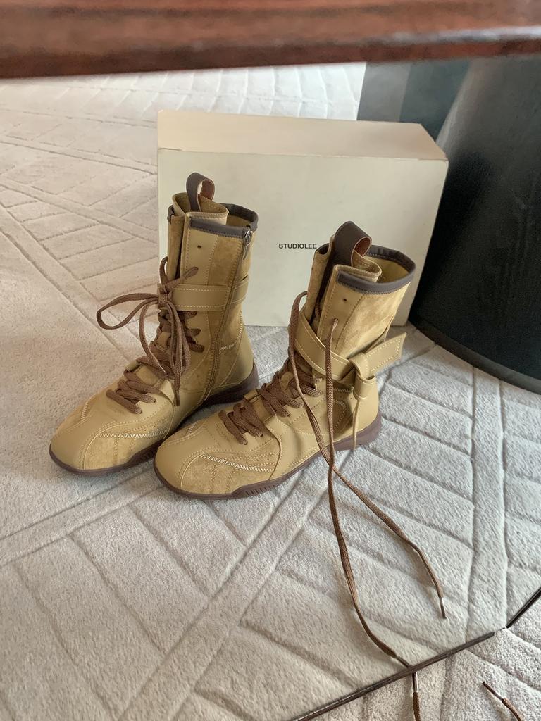 Miyou Version~ 2025 New Fashionable Retro Color Matching Versatile Strap Side Zipper Hunting Outfit Dexun Martin Boots Women's Autumn