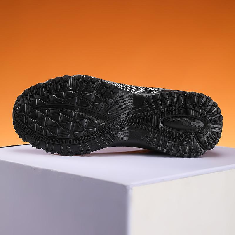 Large size spring men's and women's sports shoes off-road running shoes breathable and lightweight fly-woven mesh shoes couple running shoes
