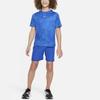 Nike T-shirt z nadrukiem multilogo, okrągły dekolt, krótki rękaw, topy dziecięce, ciemnoniebieski FN8694-480