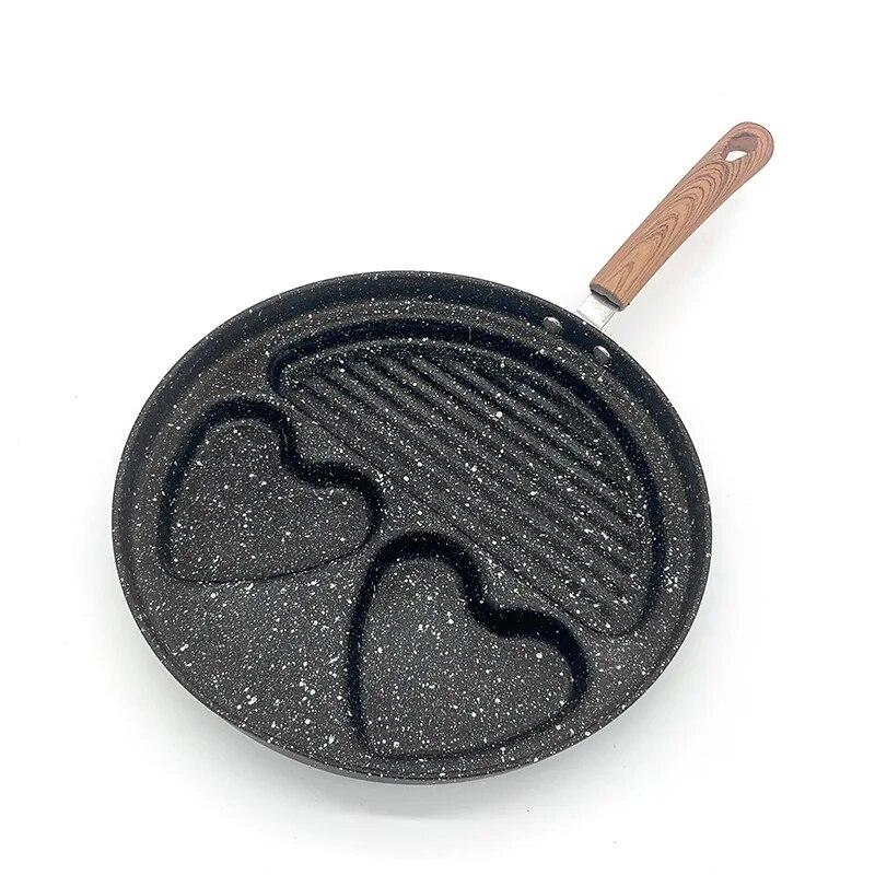 Three-hole Love Frying Pan Food Grade Coated Mini Omelet Pan Non-stick Wear Resistant Handle Cooking Utensils Accessories