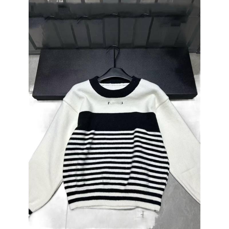 Miu Style 2025 Autumn/Winter Embroidered Patchwork Stripe Knit Long Sleeve Versatile Top