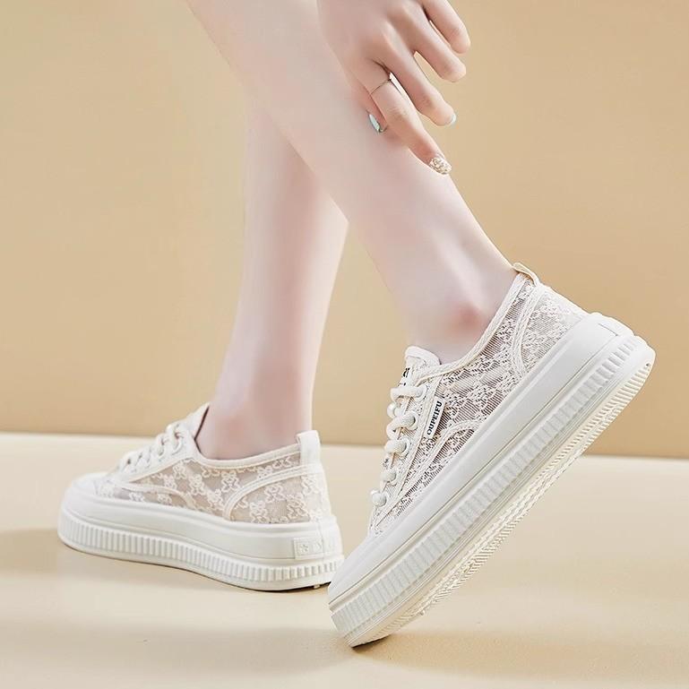 2025 neue dicksohlige weichsohlige Schnür-Sommer-Freizeit-Board-Schuhe Leinenschuhe Damenschuhe Fischer-weiße Schuhe