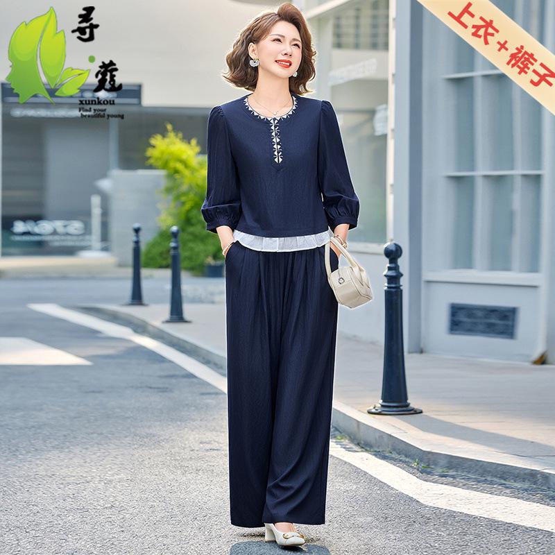 Elegant Summer Casual Suit for Women: Loose Two-Piece Set with Mid-Sleeves, Perfect for Women Aged 40 and Above.