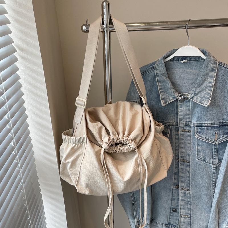 Couple Drawstring Oblique Span Bag Large Capacity Folding Messenger Bag Unisex Stray Bag Solid Color Casual Shoulder Bag