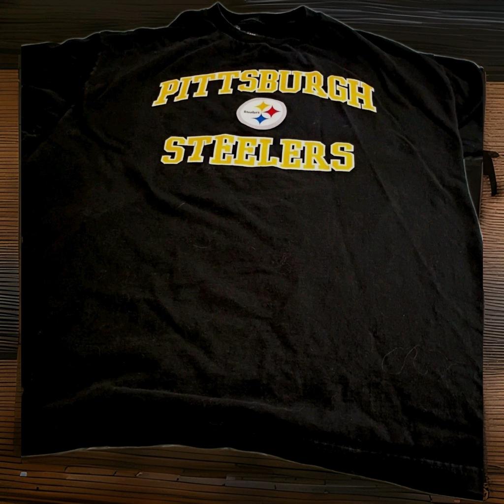NFL Team Apparel Pittsburgh Steelers Graphic Logo T-Shirt Black XL