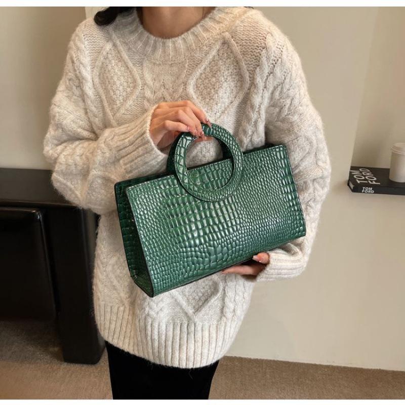 Large-capacity Briefcase European and American Fashion Trendy Women's Crocodile Pattern Texture Shoulder Portable Messenger Women's Bag