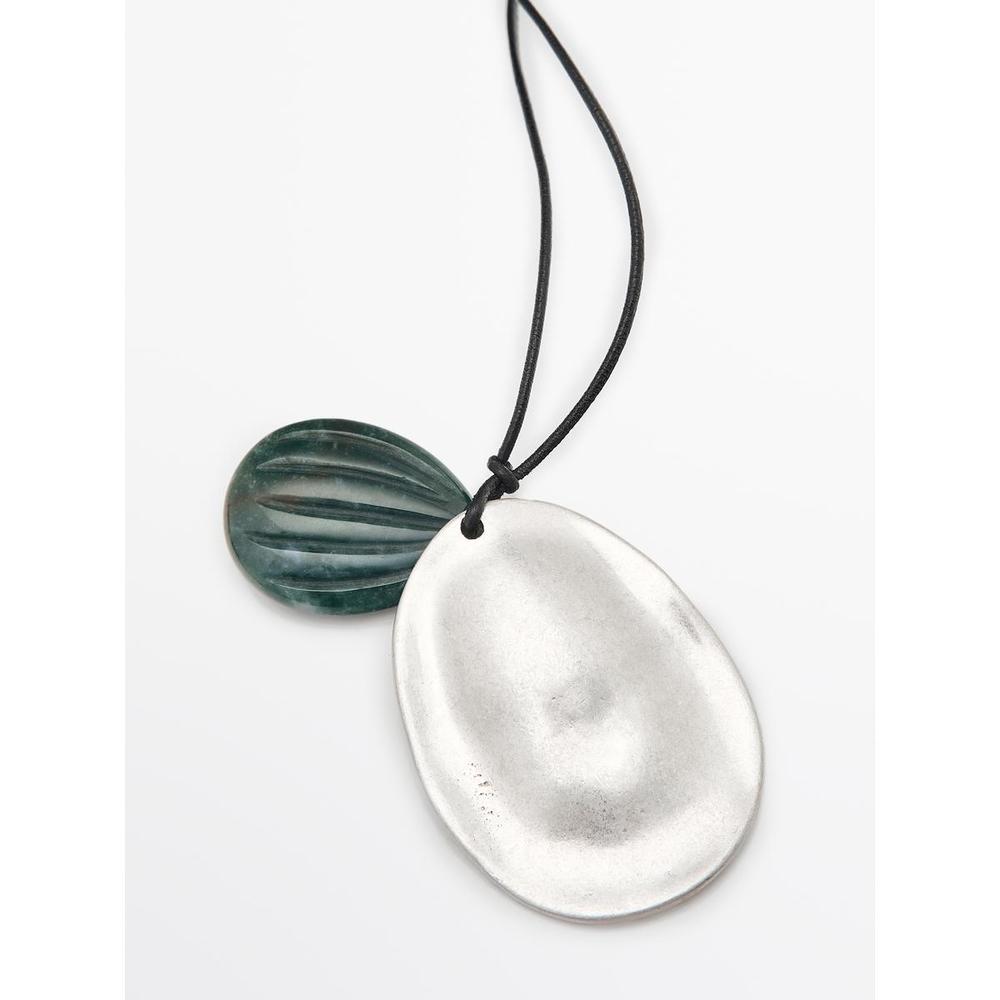 Oval Metal Piece Detail Necklace 04602602808