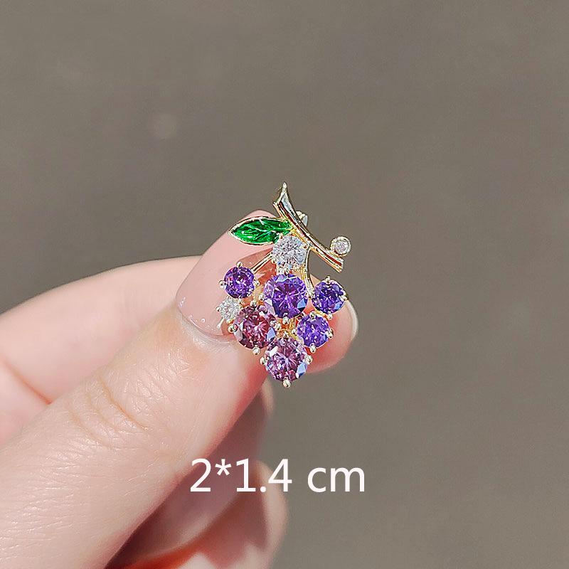 Chic Butterfly Brooch for Women - High-End Fashion Corsage