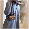 IELGY women's handbag, fashion diamond chain messenger small square bag