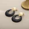 Shell Circle Pendant Earrings Exaggerated Temperament Creative Sense of High-end Exaggerated Mosquito Coil Disc Ear Clips No Holes