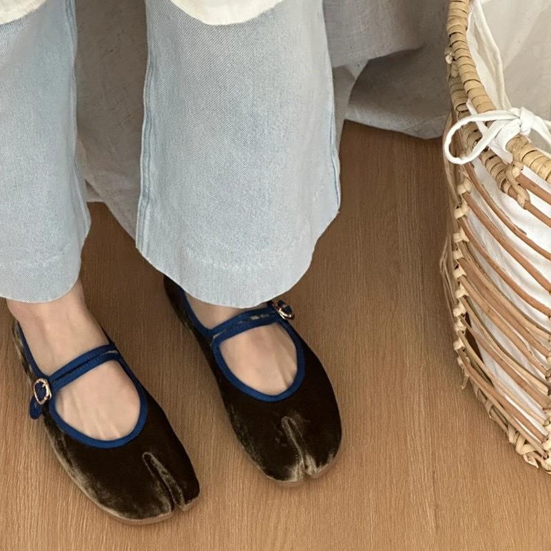 Leather Suede Korean Version Niche Pig's Trotters Split-toed Ballet Flats with Mary Jane Single Shoes Women's Summer Autumn
