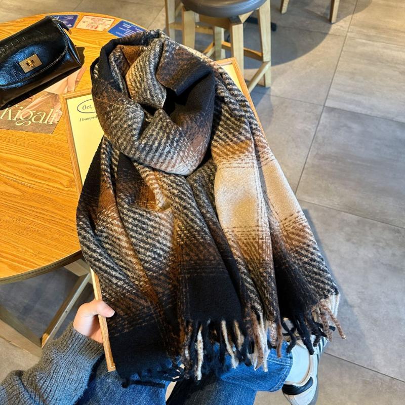 Winter New Gradual Change Plaid Thickened Fringed Scarf Couple Gift High-end Scarf