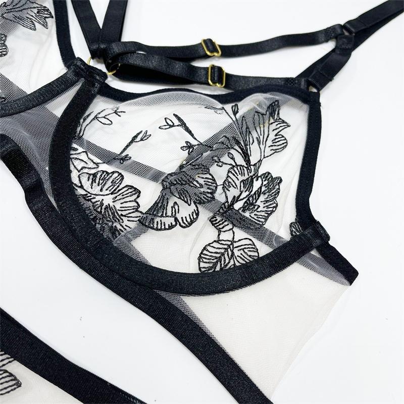 Erotic Babydoll 3 Pieces Lingerie Set Women Sensual Embroidery Transparent Brief Sets Garters Luxury Lace Sexy Outfits