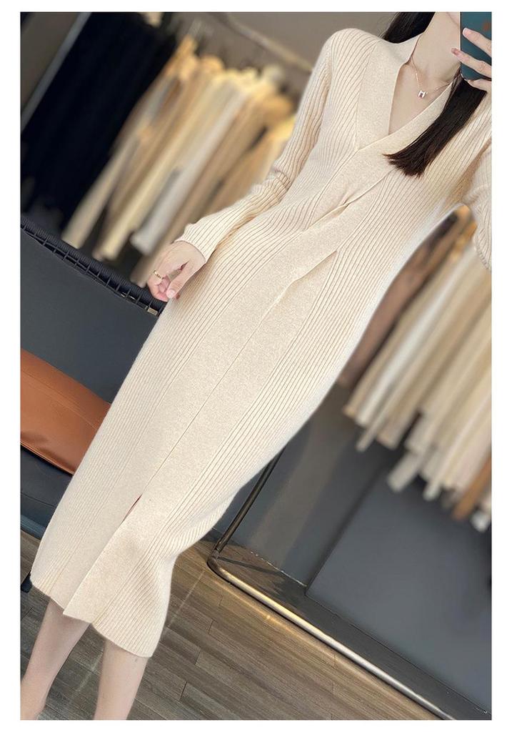Women's V-Neck Cable Knit Wool Dress - Slimming Over-the-Knee Style with Long Sleeves and Slit for Autumn/Winter