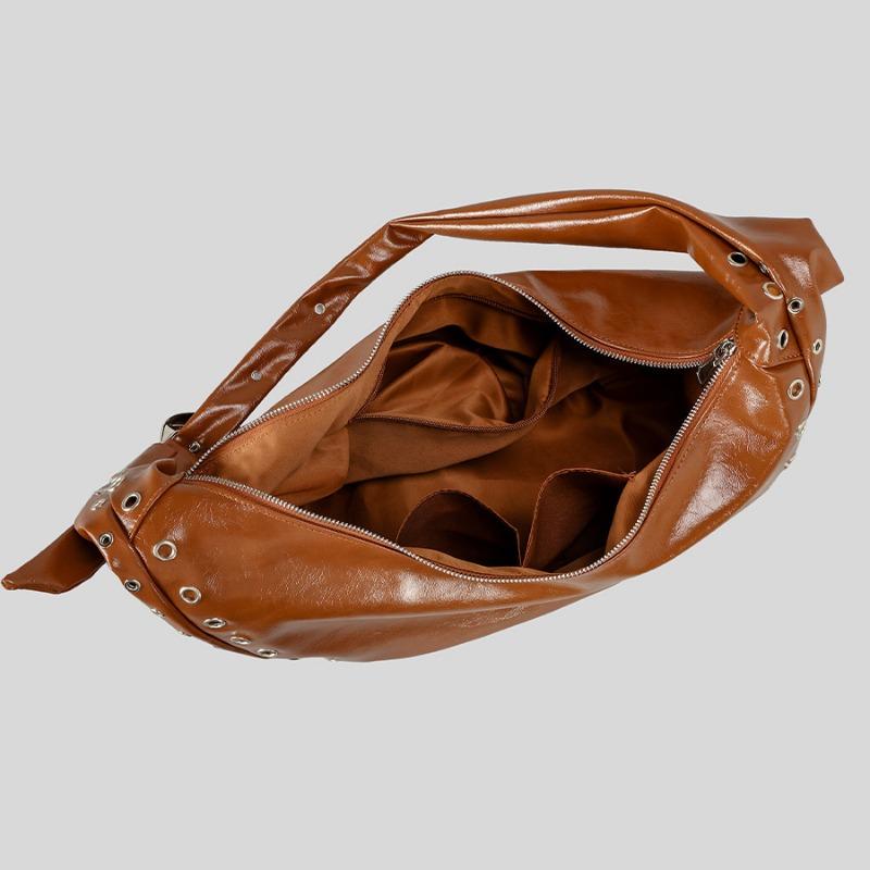 Autumn and Winter Oil Wax Skin Half Moon Bag Rivets Single Shoulder Underarm Bag Women's Simple Dumpling Bag Commuter Handbag