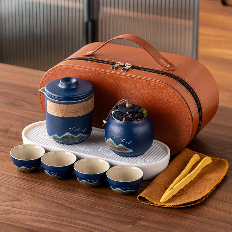 Hand-painted distant mountain travel Guochao Kuaike cup, one pot of four cups, light luxury business travel tea set, high-end souvenir