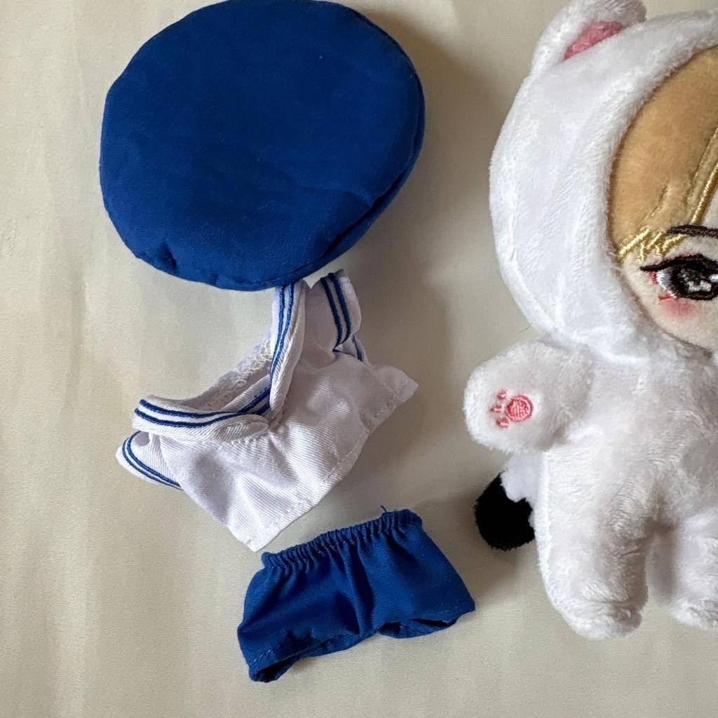 [USED] Stray Kids Hyunjin Plush Toy 15cm 5cm Master