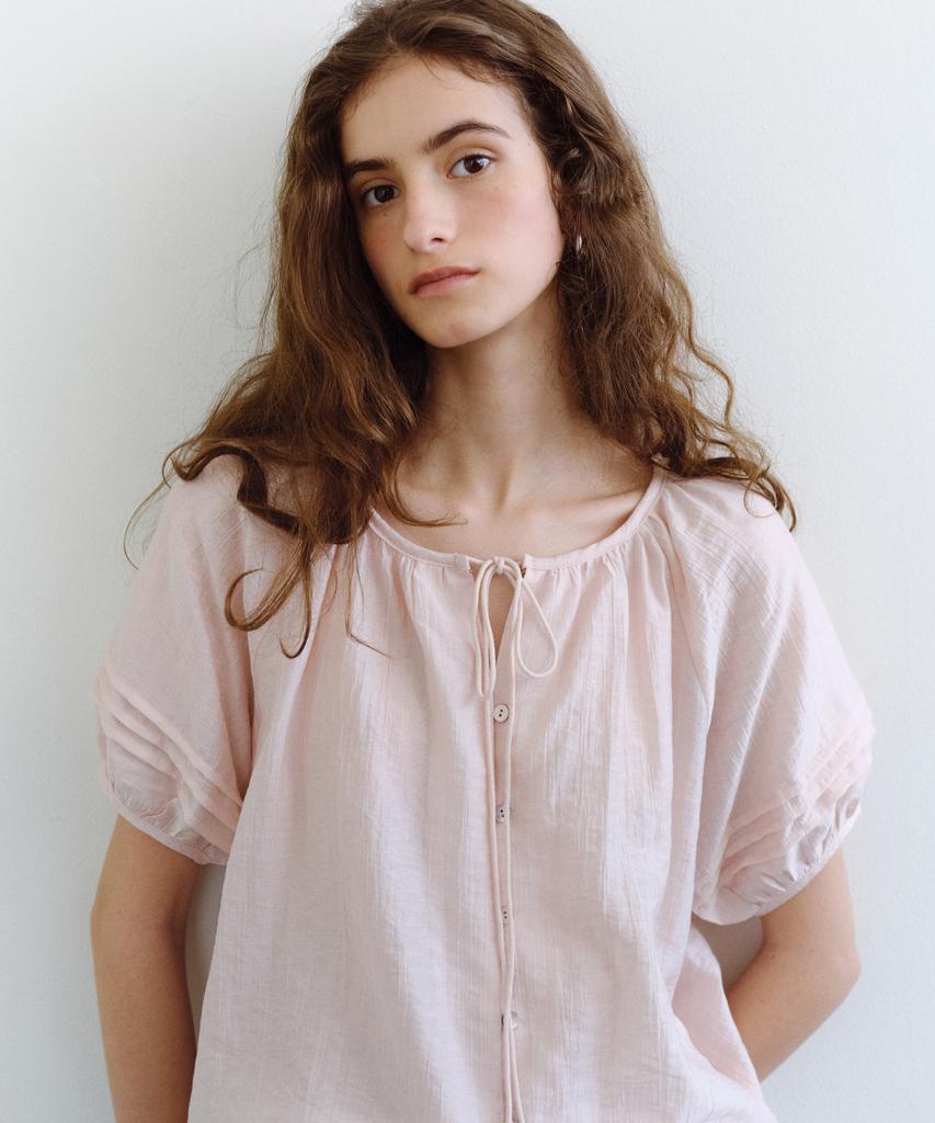Yulago Elena Puff Half Sleeve Blouse
