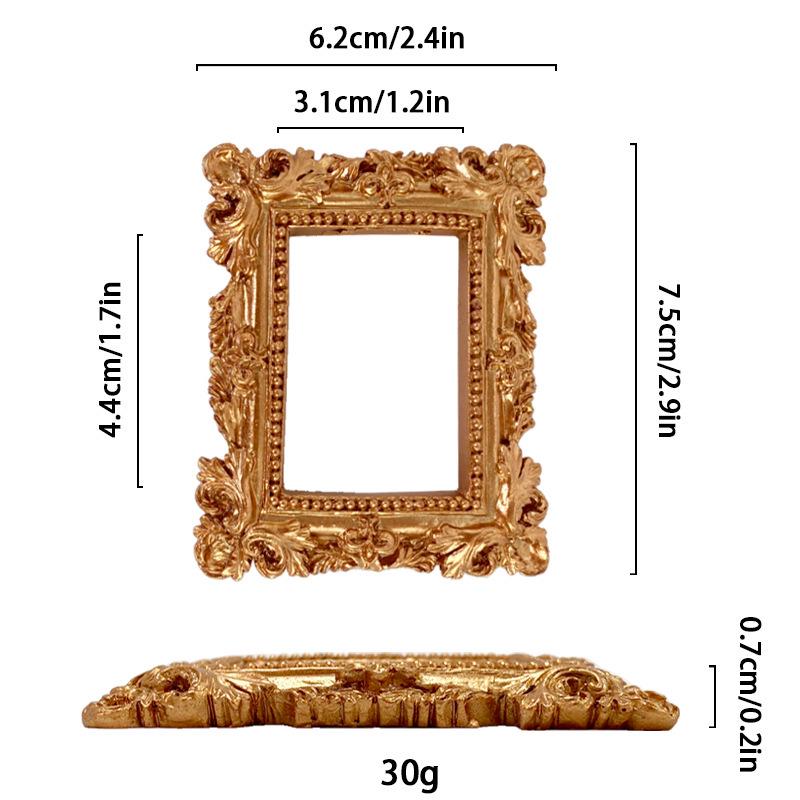 European-Style DIY Phone Case Frame, Badge, Gumi Display, and Dollhouse Scene Miniatures
