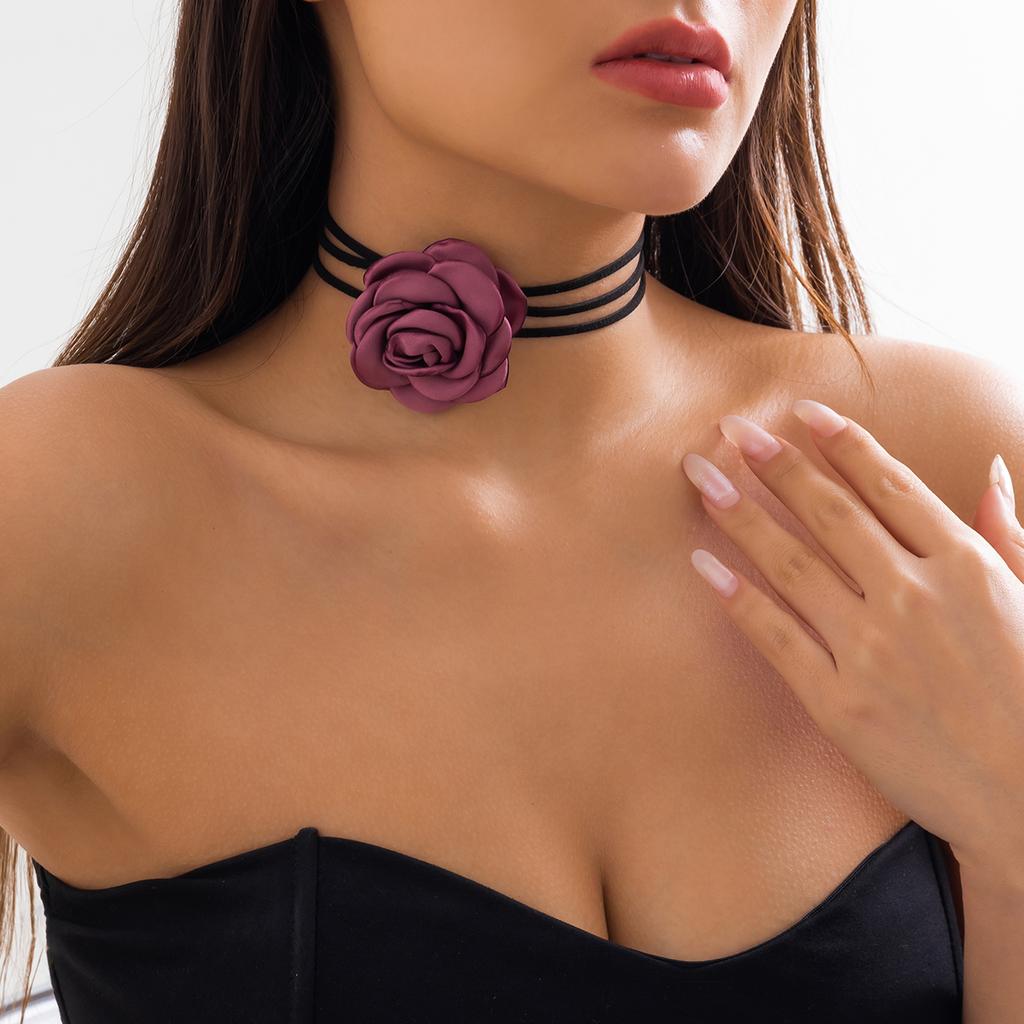Elegant Big Flower Choker Necklace for Women Trendy Ladies Long Knotted Rope Chain Necklaces 2026 Fashion Jewelry On Neck Collar