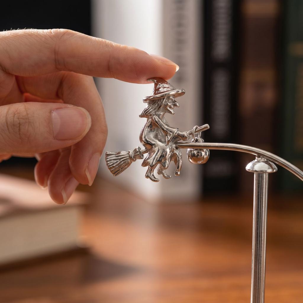 Metall Hexe Balancekugel Wobbler Ornament