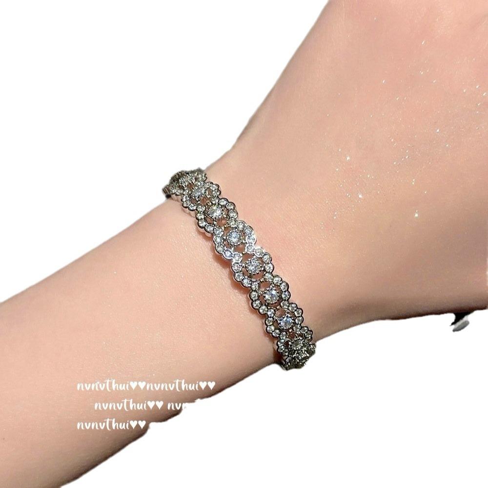 Lace Honeycomb Flower Gem Bracelet, Fujia Thousand Gold, 18K Gold Plated, Curved Bow Zircon Bracelet Combination