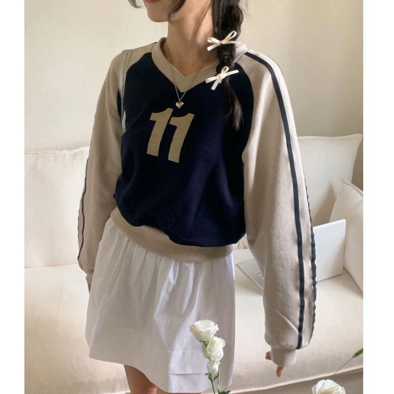 Youthful Girl Age-Defying V-Neck Color Block Sweatshirt - Spring/Autumn Fashion Top