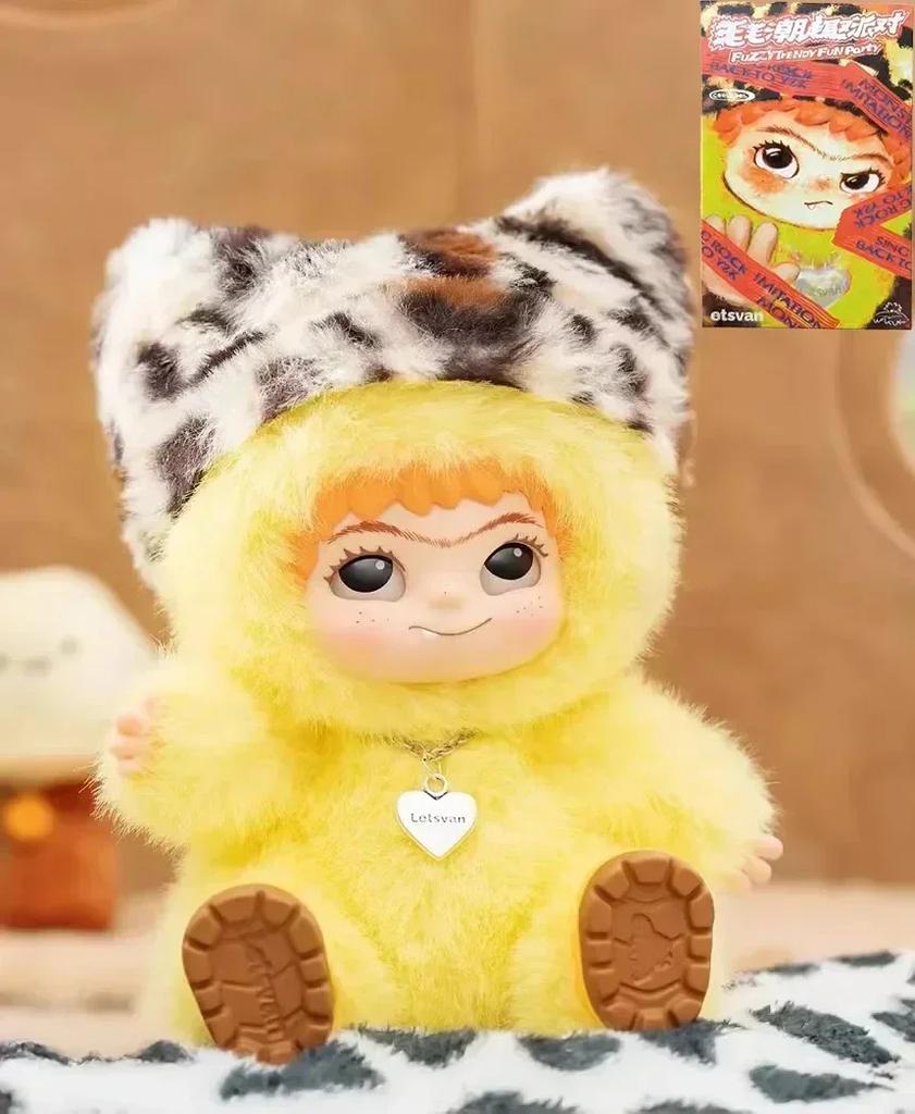SHigh quality Wakuku fuzzy fashion fun party series blind box toy Kawaii action doll surprise box pendant decoration toy gift