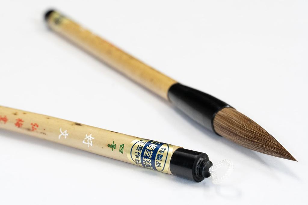 Kobaido Calligraphy Brush, Large Brush, Kobun, Size 4, Horsehair, for Regular and Cursive Script Practice, On Hanshi and Shikishi Paper