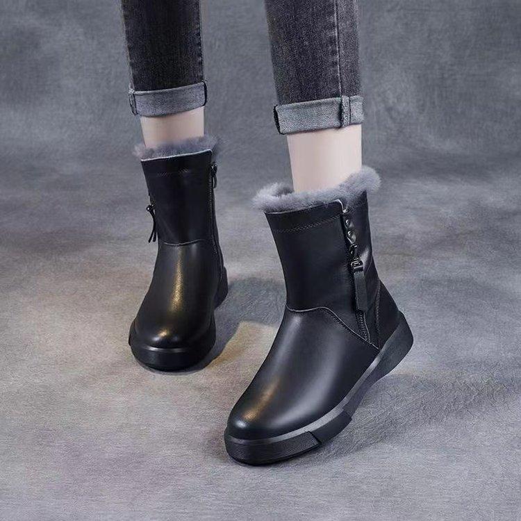 Warm Velvet Cotton Boots Women's Winter New Boots Soft Leather Flat Non-slip Snow Boots Women's Cotton Shoes