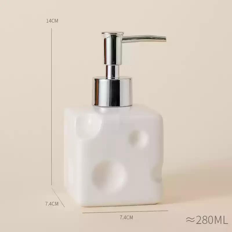 High Appearance Hand Soap Bottle Cute Laundry Detergent Shower Gel Shampoo Bottle Press The Bottles Portable Soap Dispensers