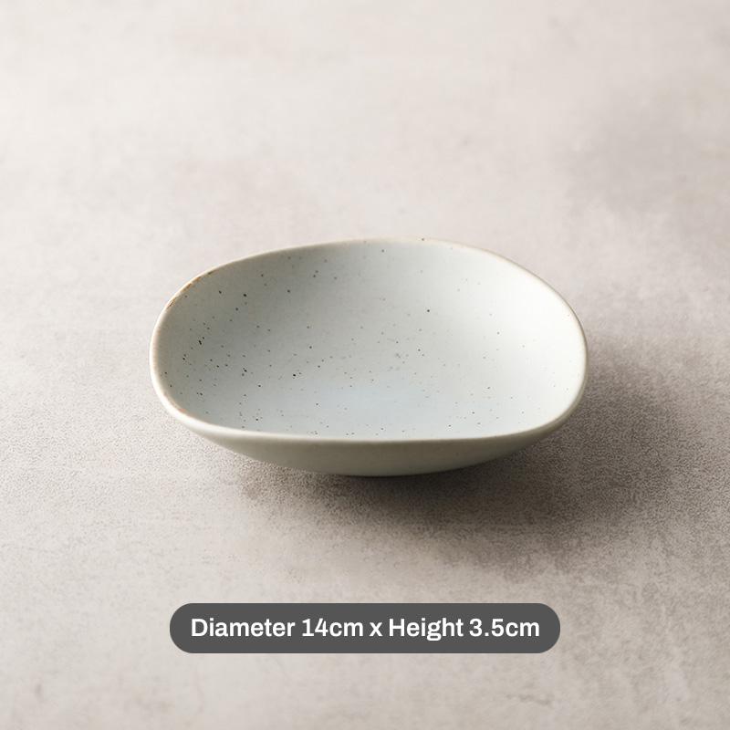 Japanese-style Rough Ceramic Dish Uniquely Shaped Dessert Hot Pot Condiment Dish Retro Home Dining Tableware.