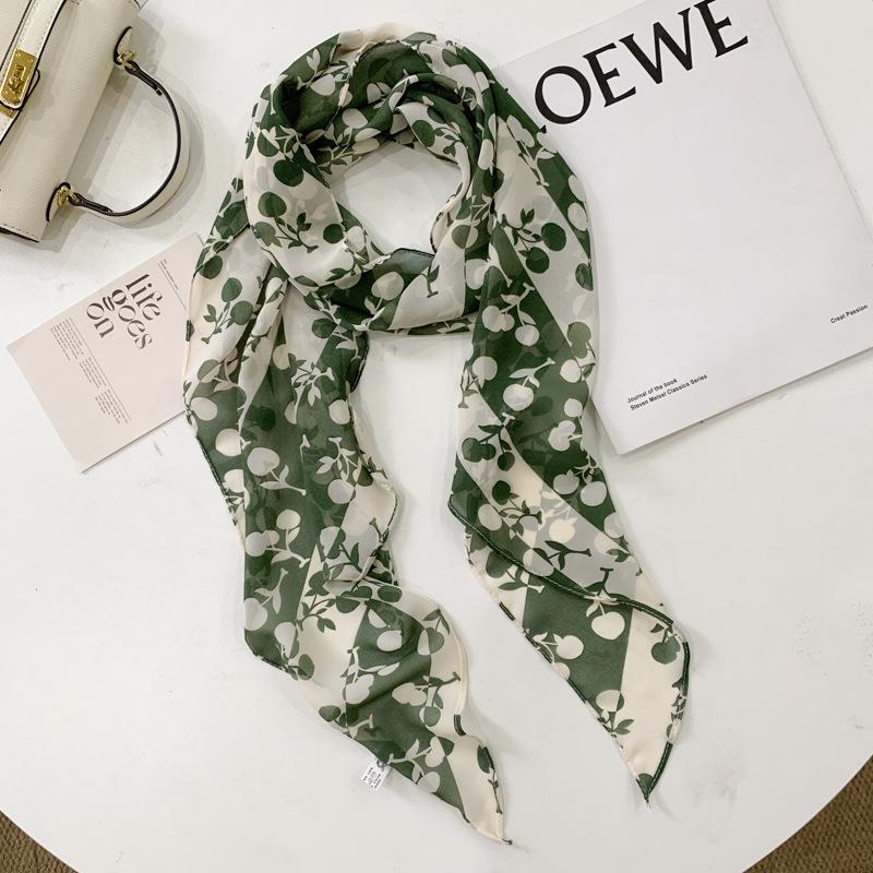 Brauner Seidenschal mit Tupfen: Vielseitiges Haarband mit Bindeband & Accessoire für Frauen 2025