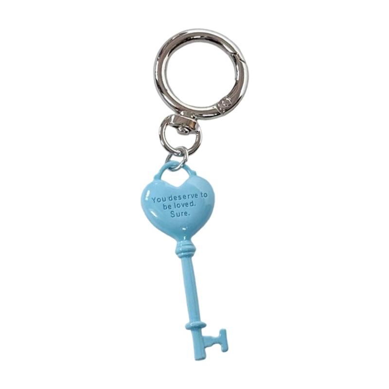 Fashionable Alloy Love Keychain Wear Resistant Lightweight Charm Practical Love Heart Key Ring Accessory For Gifting