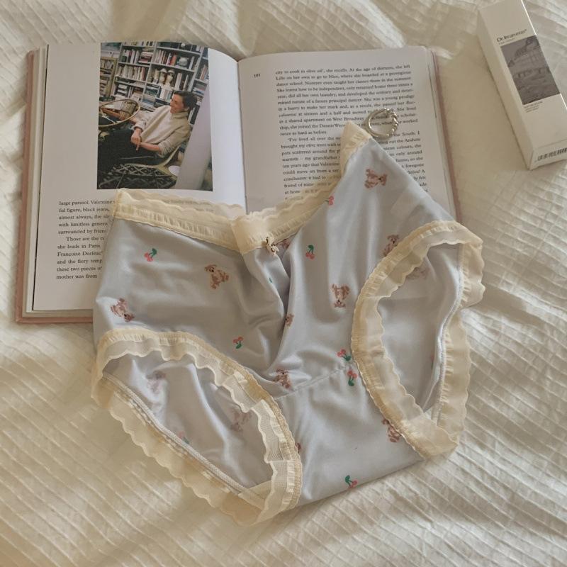 Female Summer Simple Lace Edge Ice Silk Comfortable Cotton Crotch Waist Triangle Briefs
