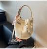 Fashion Lychee Pattern Portable Bucket Bag Versatile Messenger Bag Internet Celebrity Popular Commuter Shoulder Bag