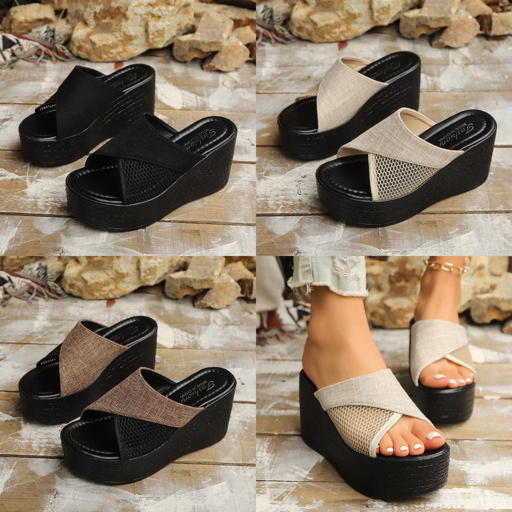 Große Schlupf-Flatsandalen mit Stoffobermaterial für den Sommerurlaub