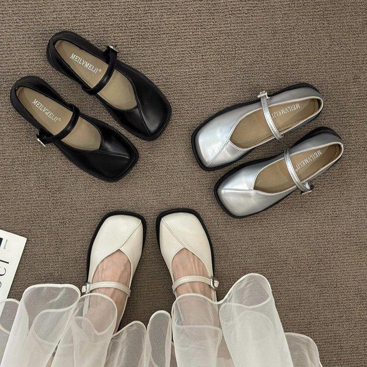 French Small Leather Shoes Women's 2025 New Autumn with Skirt Mary Jane Women's Shoes Evening Flat-bottomed Love Shallow Mouth Single Shoes