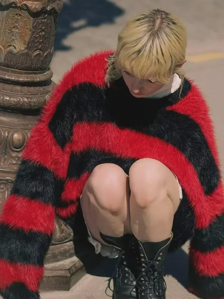 Red and Black Striped Seahorse Wool Men's Knitted Sweater - Winter Mink-Like Couple's Jacket