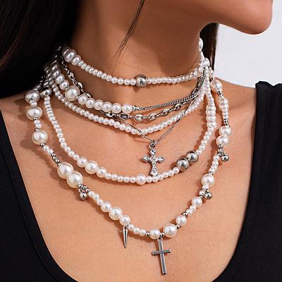Retro Multi-layer Imitation Pearl Handmade Choker Necklace, Cold Personality Rivet Pendant Item Jewelry