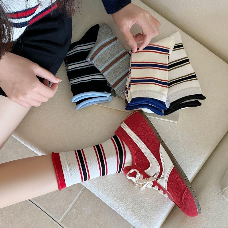 Women's Autumn and Winter Dopamine Striped Mid-calf Socks with Rolled-up and Loose Cuffs, Versatile Pile Socks