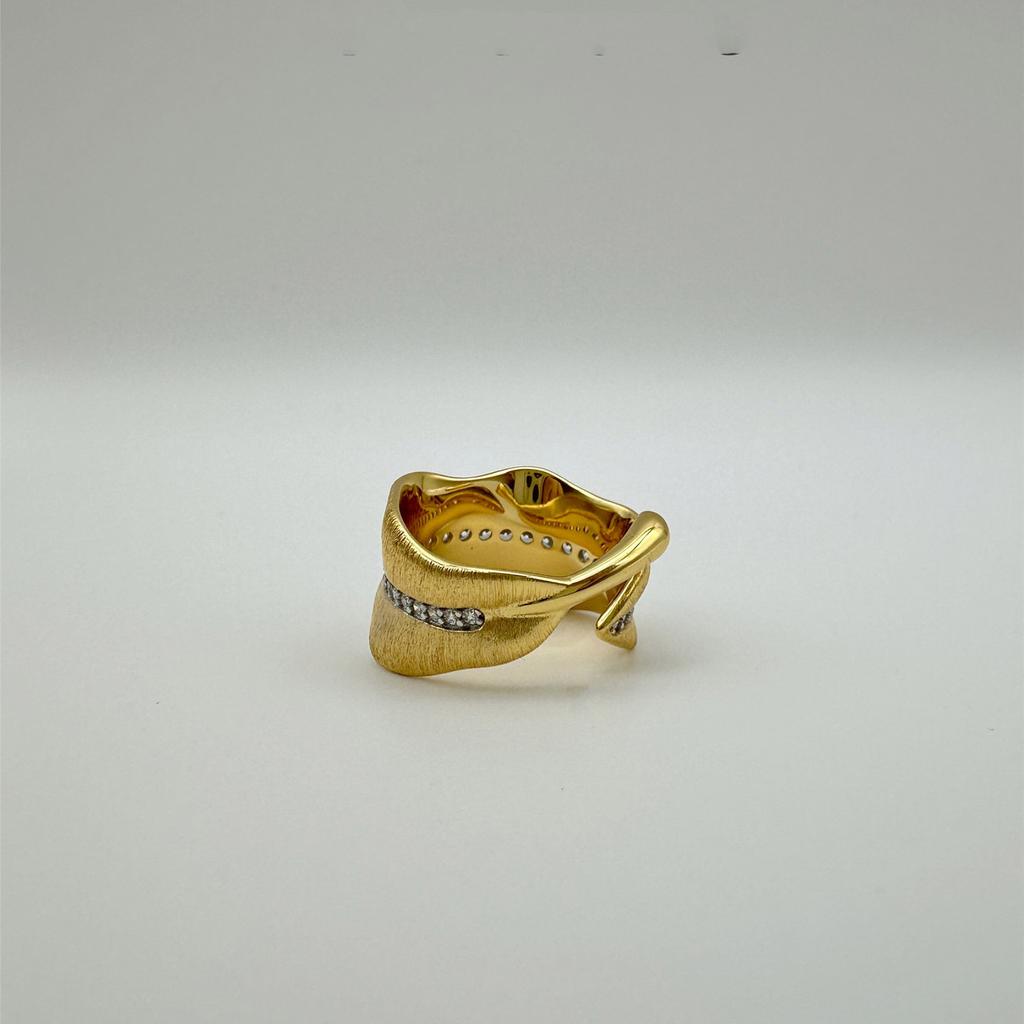 Italian Court Retro Style Luxury  Gold Plated Dinner Party Ring For Women Noble Aaa Zircon Band Promise Ring Trendy Jewelry