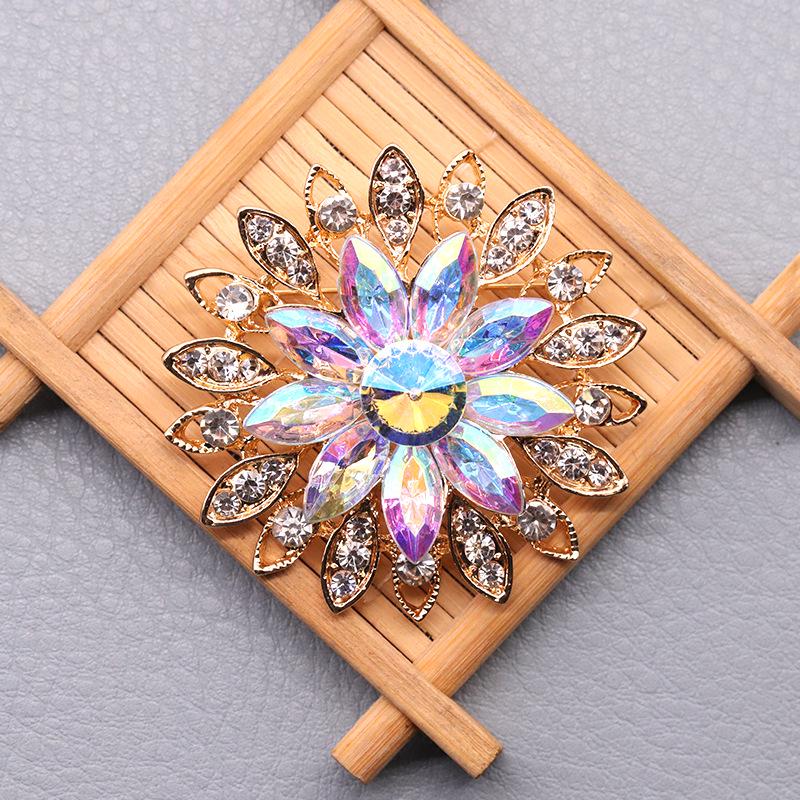 Weiman High Quality Beautiful AB Crystal Daisy Flower Brooches for Wedding or Dress Trimmings Pins