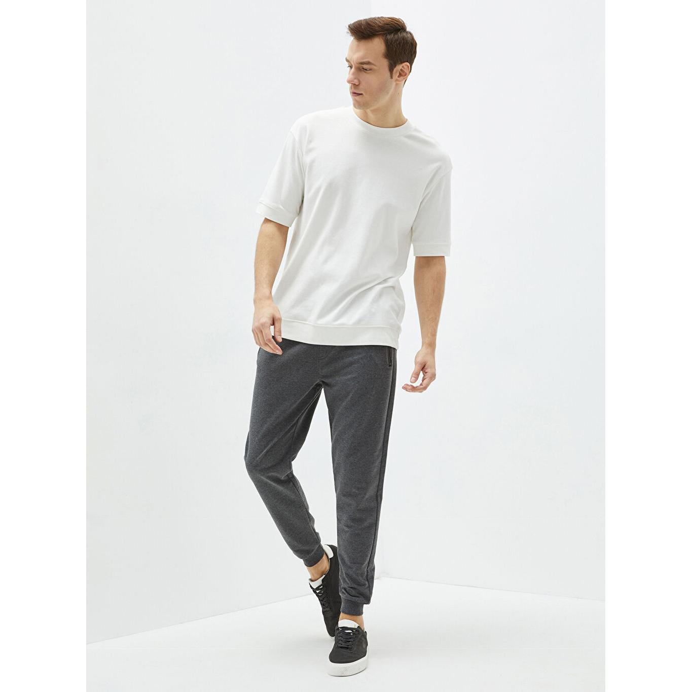 

Мужские спортивные штаны Standard Fit Jogger антрацитового цвета
