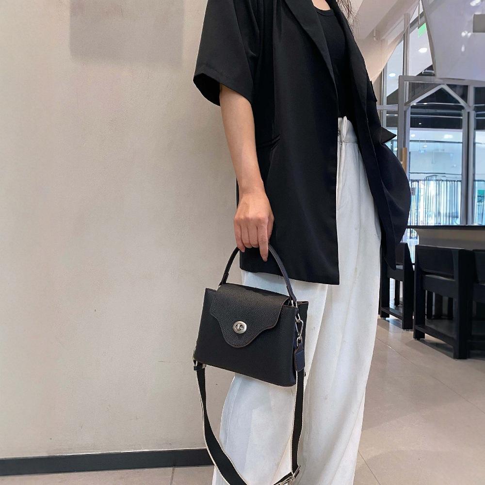 

Сумка кроссбоди женская из коровьей кожи высшего слоя, модная уличная фотография, сумка с клапаном из натуральной кожи, многокомпонентная, из чистой коровьей кожи, повседневная 22*9*15cm