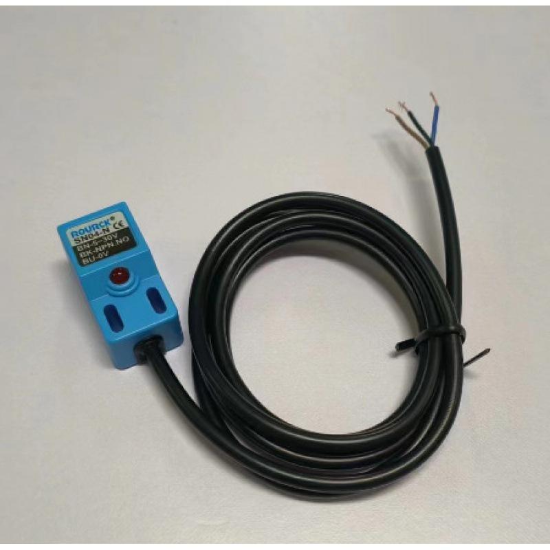 **Двухосевой контроллер солнечного трекера с управлением скоростью ветра и освещенностью**