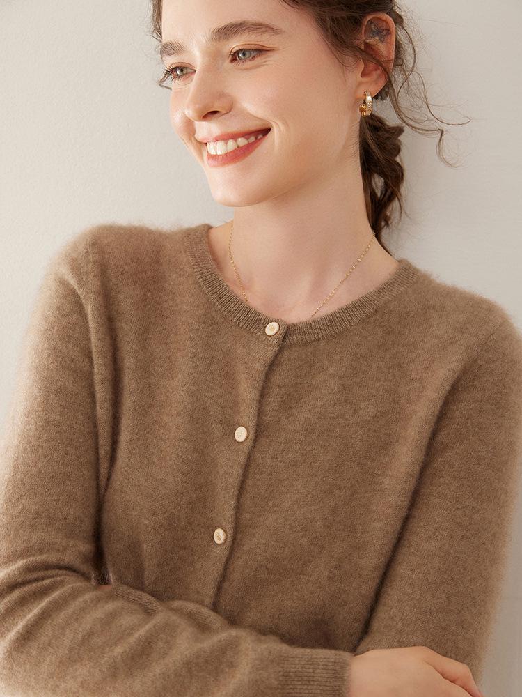 Women's Long Sleeve Cashmere Cardigan - Loose, Warm, Single Breasted Sweater for Autumn and Winter