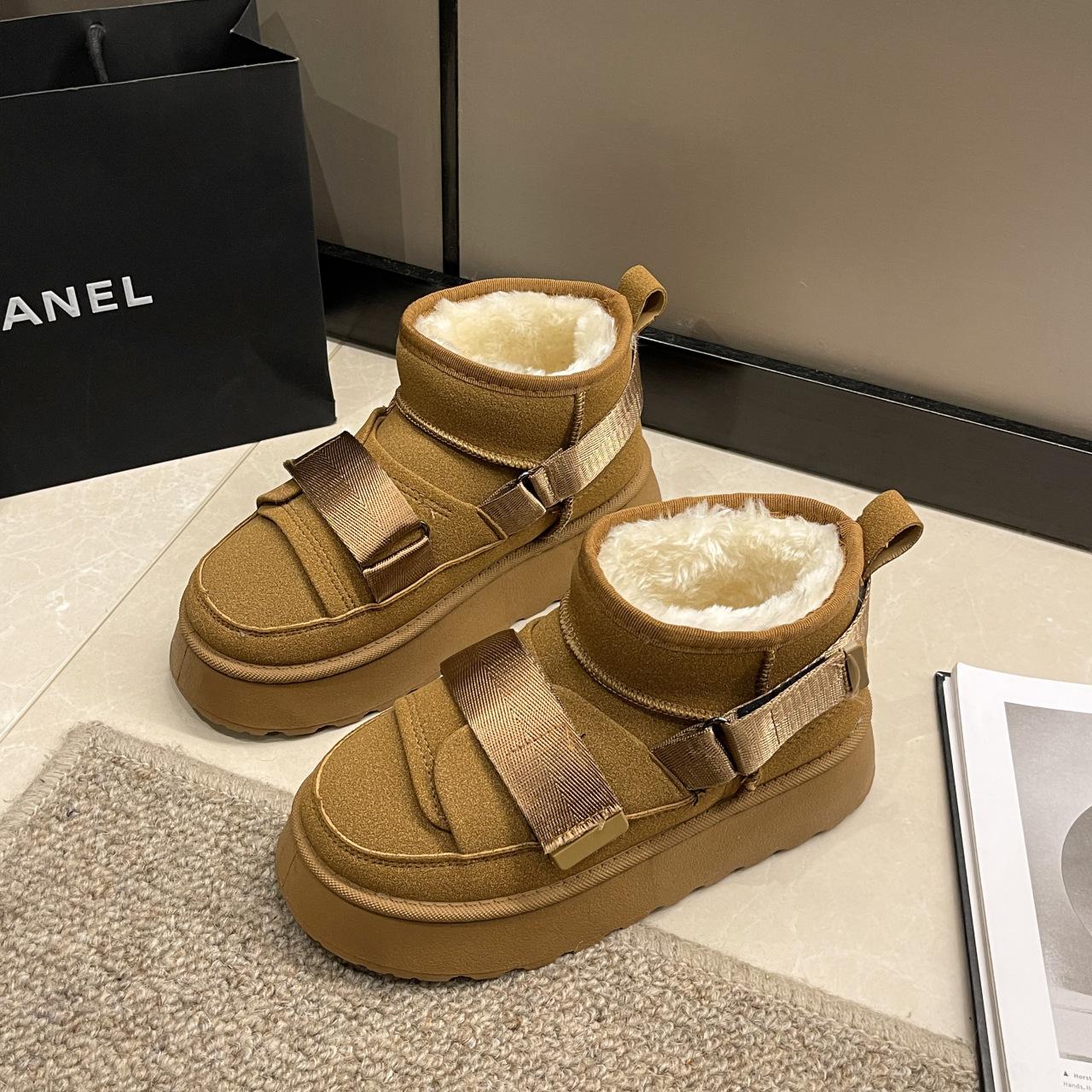 

Женские зимние сапоги осень-зима флисовые утепленные с чувством дизайна на толстой подошве короткие сапоги нескользящие хлебные большие хлопковые туфли 40