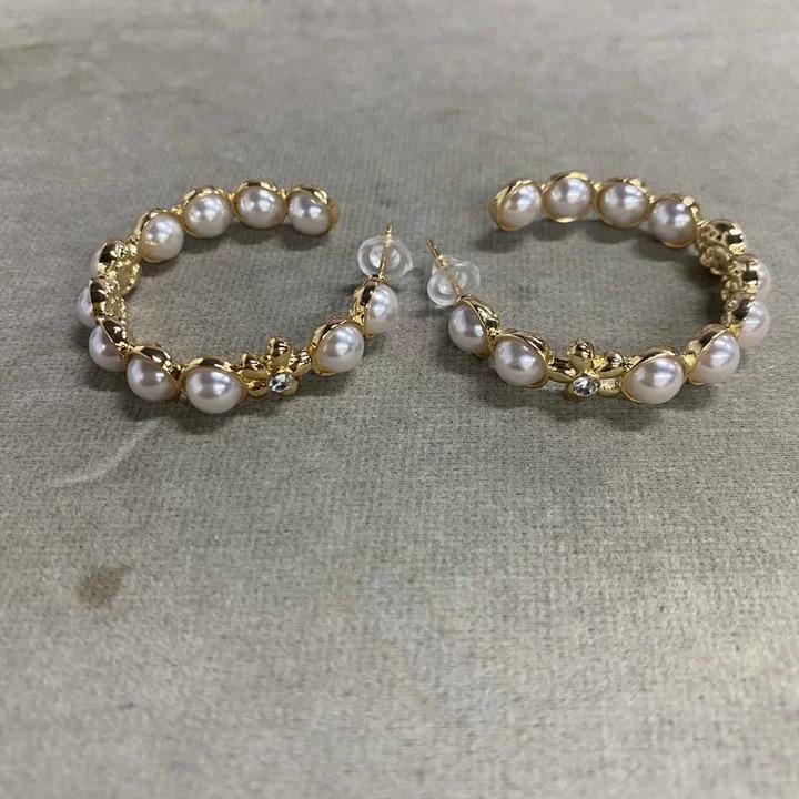 French retro multi-layer pearl open bracelet stud earrings set temperament elegant style light luxury high-end versatile jewelry